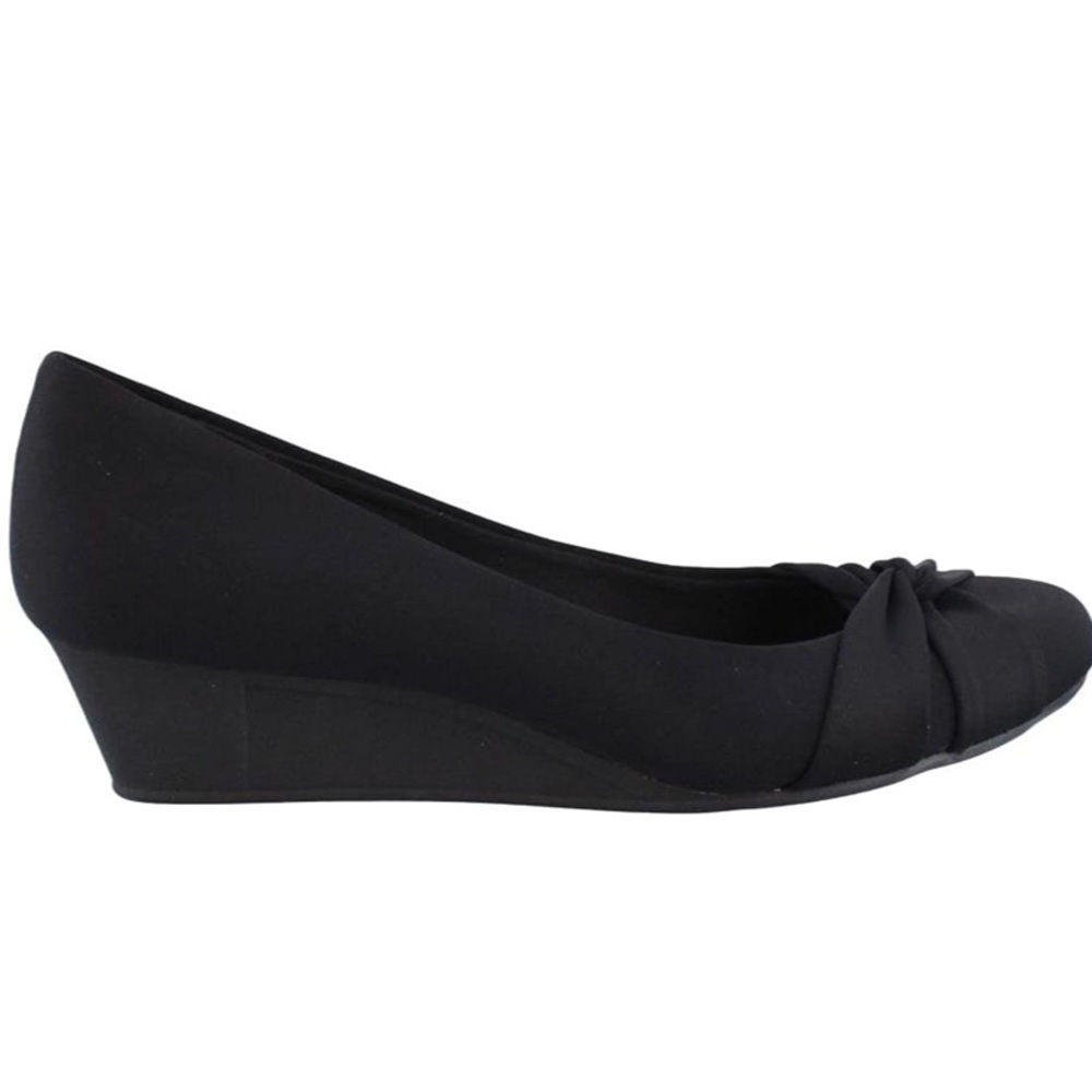 Bandolino Jerrick Wedge  Comfort Shoe